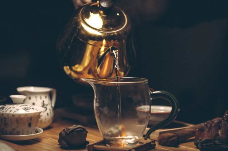 Can You Drink Too Much Tea